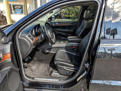 2012 Jeep Grand Cherokee, $10900. Photo 10