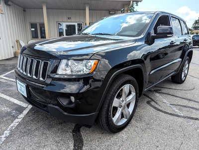 2012 Jeep Grand Cherokee, $13900. Photo 2