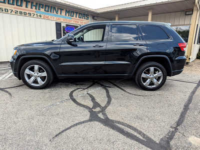 2012 Jeep Grand Cherokee, $13900. Photo 3