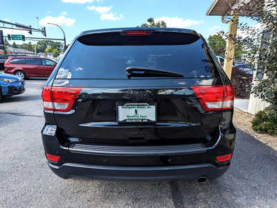 2012 Jeep Grand Cherokee, $10900. Photo 4