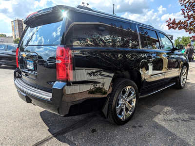 2016 Chevrolet Suburban, $25900. Photo 5