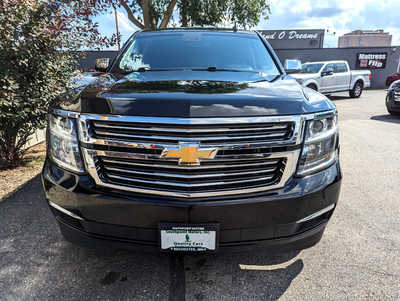 2016 Chevrolet Suburban, $25900. Photo 7