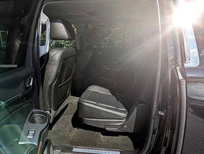 2016 Chevrolet Suburban, $25900. Photo 9