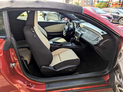 2015 Chevrolet Camaro, $17900. Photo 9