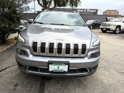 2016 Jeep Cherokee, $13900. Photo 7