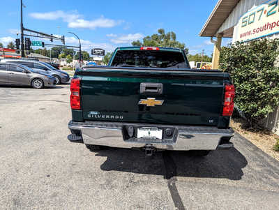 2015 Chevrolet 1500 Crew Cab, $13900. Photo 3