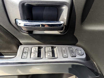 2015 Chevrolet 1500 Crew Cab, $13900. Photo 9