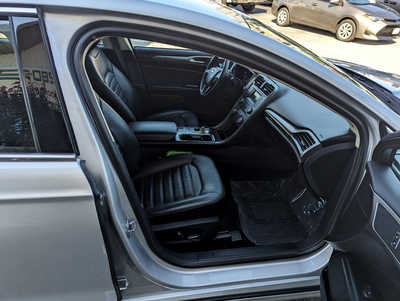 2017 Ford Fusion, $11900. Photo 11