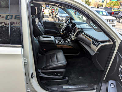 2015 GMC Yukon XL, $0. Photo 5