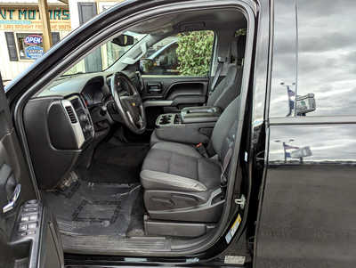 2014 Chevrolet Silverado 1500, $10900. Photo 8