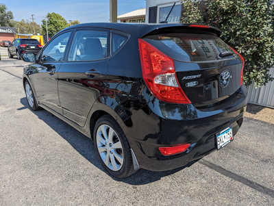 2014 Hyundai Accent, $7500. Photo 3