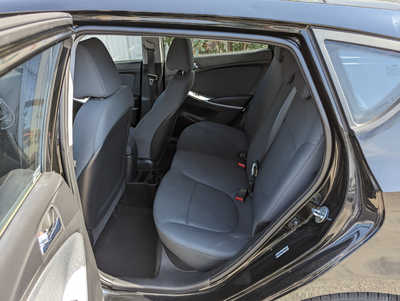 2014 Hyundai Accent, $7500. Photo 9