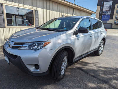 2013 Toyota RAV4, $0. Photo 2