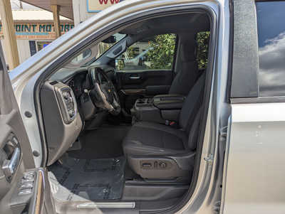 2021 Chevrolet 1500 Crew Cab, $23900. Photo 8
