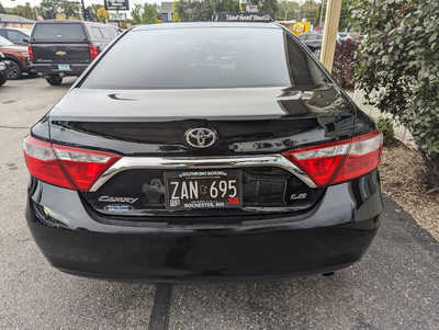 2017 Toyota Camry, $16900. Photo 4