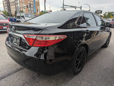 2017 Toyota Camry, $16900. Photo 5