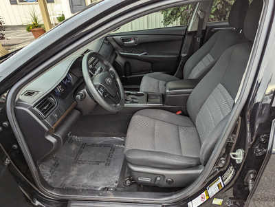 2017 Toyota Camry, $16900. Photo 8