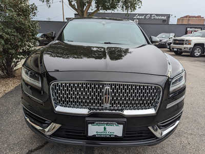 2019 Lincoln Nautilus, $21900. Photo 7