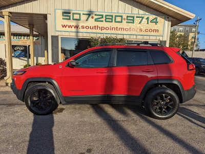 2017 Jeep Cherokee, $15900. Photo 2