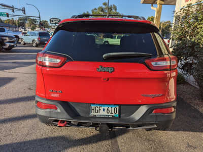 2017 Jeep Cherokee, $15900. Photo 4