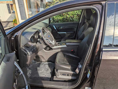 2014 Ford Edge, $10900. Photo 8