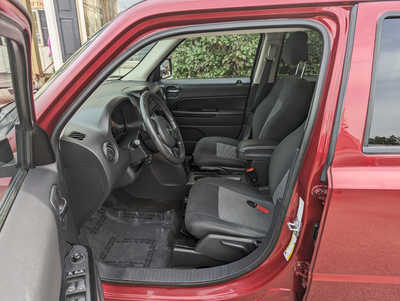 2016 Jeep Patriot, $9900. Photo 8