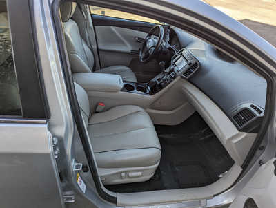 2015 Toyota Venza, $14900. Photo 11