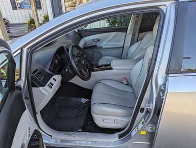 2015 Toyota Venza, $14900. Photo 8