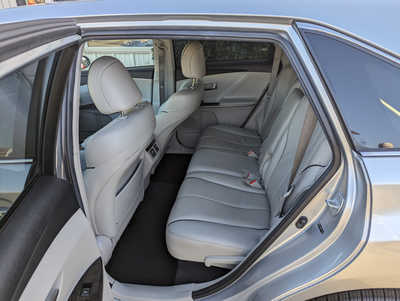 2015 Toyota Venza, $14900. Photo 9