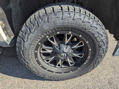2014 Chevrolet 1500 Crew Cab, $12900. Photo 3