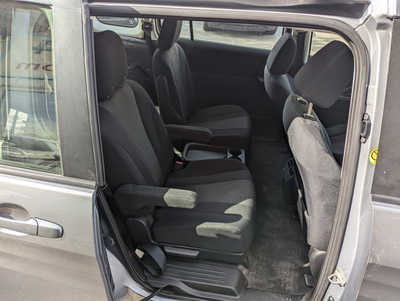 2012 Mazda Mazda5, $6900. Photo 12