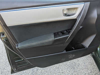 2015 Toyota Corolla, $11900. Photo 12