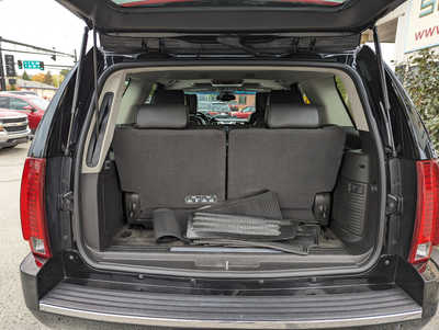 2013 Cadillac Escalade, $16900. Photo 10