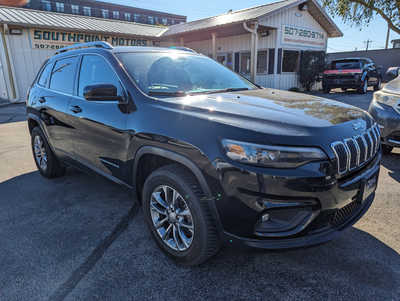 2019 Jeep Cherokee, $0. Photo 2