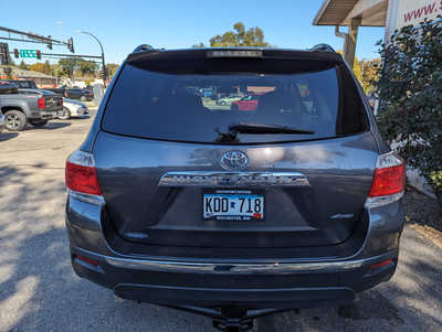 2013 Toyota Highlander, $10900. Photo 4