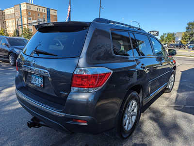 2013 Toyota Highlander, $10900. Photo 5