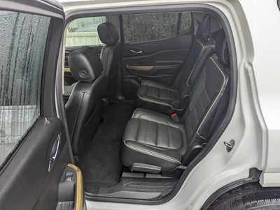 2017 GMC Acadia, $15900. Photo 9