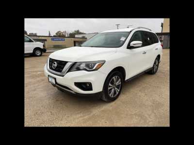 2017 Nissan Pathfinder, $0. Photo 1