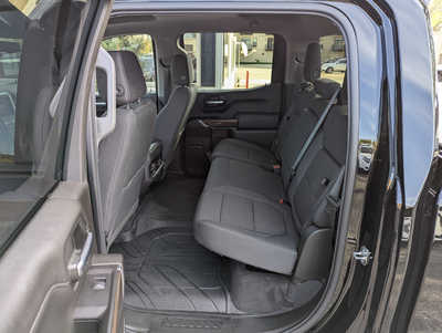 2019 Chevrolet 1500 Crew Cab, $34900. Photo 8