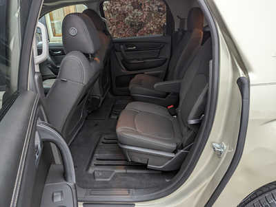 2016 GMC Acadia, $11900. Photo 9