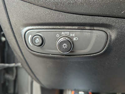 2019 Chevrolet Equinox, $16900. Photo 11