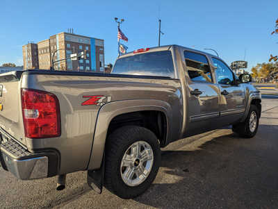 2013 Chevrolet 1500 Crew Cab, $14900. Photo 4