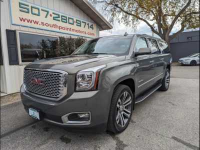 2017 GMC Yukon XL, $23900. Photo 1