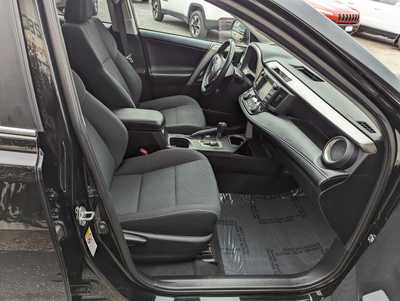 2018 Toyota RAV4, $23900. Photo 12