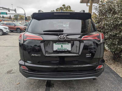 2018 Toyota RAV4, $23900. Photo 4