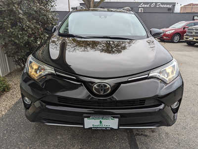 2018 Toyota RAV4, $23900. Photo 7