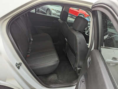 2016 Chevrolet Equinox, $11900. Photo 11