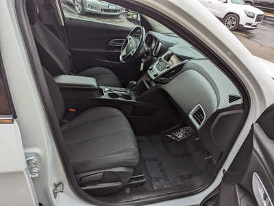 2016 Chevrolet Equinox, $11900. Photo 12