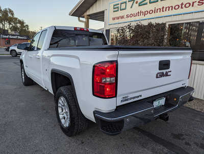 2017 GMC 1500 Ext Cab, $17900. Photo 3