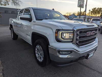 2017 GMC 1500 Ext Cab, $17900. Photo 6